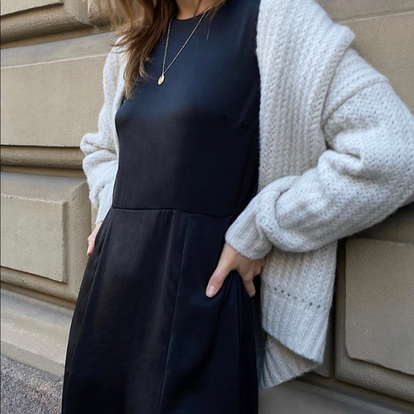 Wilfred Dress - Picture 4 of 4